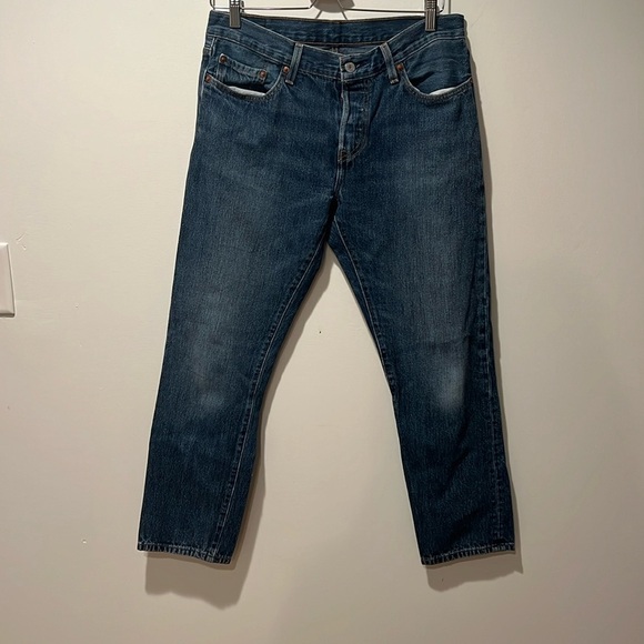 Levi’s 501® Men’s Customized Tapered Classic
Button Fly Dark Wash Jeans 28x32 - Picture 1 of 8